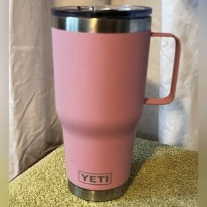 Yeti Rambler Vacuum Travel Mug with Stronghold Lid - 30 fl. oz.Ltd Edition Pink